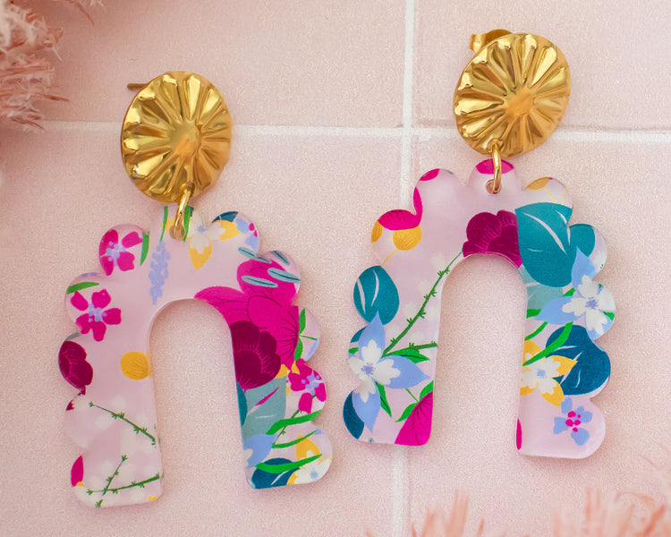 Floral Scallop Arch Geometric Earrings