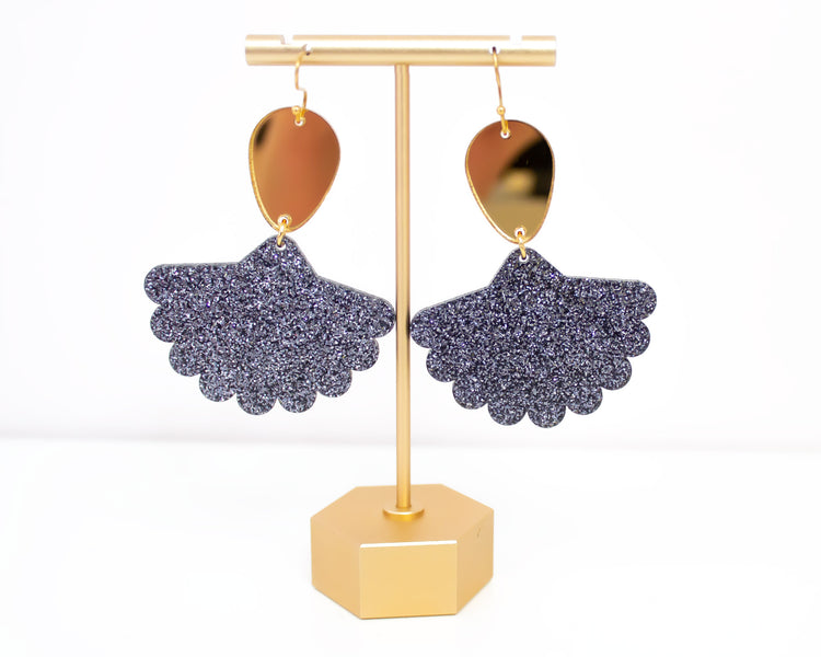 Scallop Fan Black Geometric Earrings