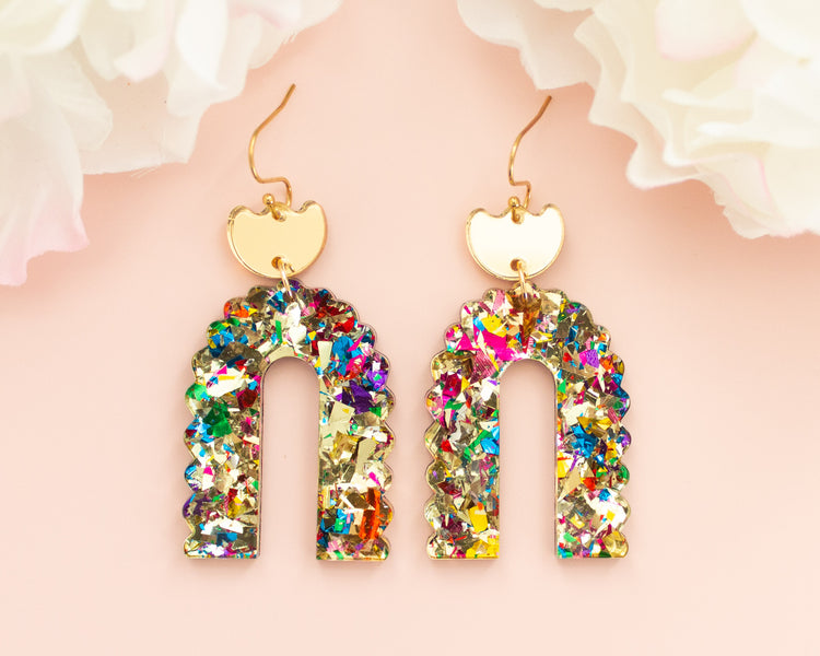 Scallop Arch Gold Geometric Earrings