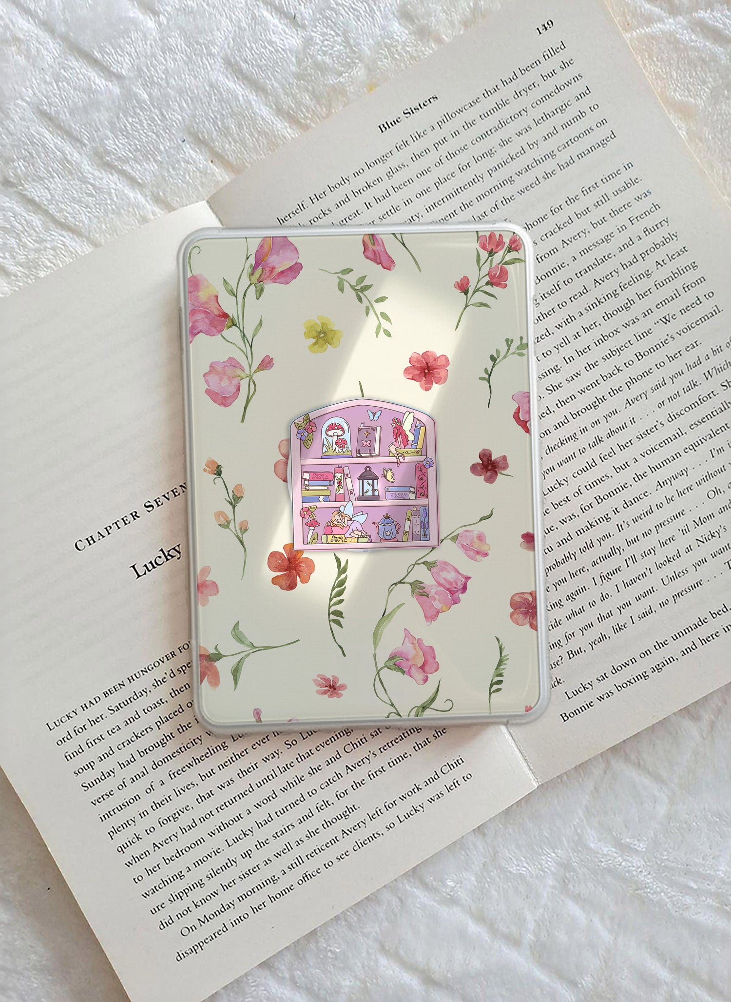 Pink Fairy Bookshelf magnetic phone grip, additional product photo 4