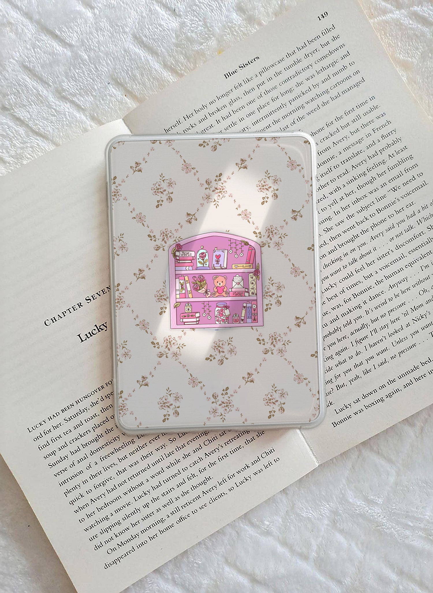 Romance Bookshelf magnetic phone grip, additional product photo 2
