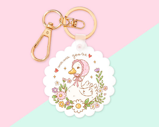 Mama Goose Scallop Keychain With Clip